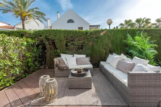 Modern Ground Floor With Private Garden In Nueva Andalucia Lägenhet *